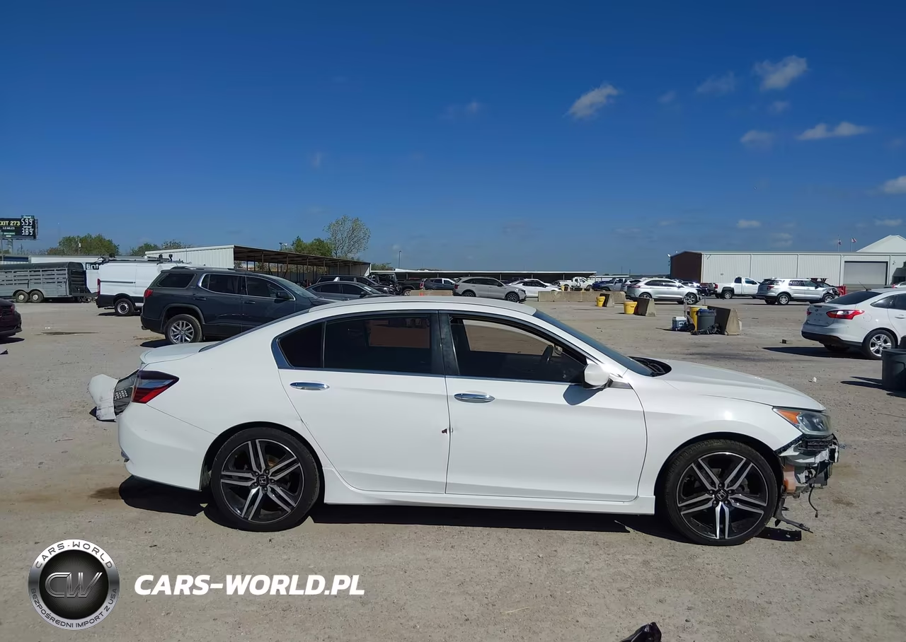2017 Honda Accord Sport VIN:1HGCR2F51HA286417 - 14