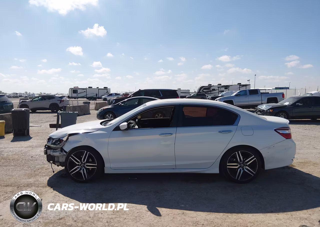 2017 Honda Accord Sport VIN:1HGCR2F51HA286417 - 15