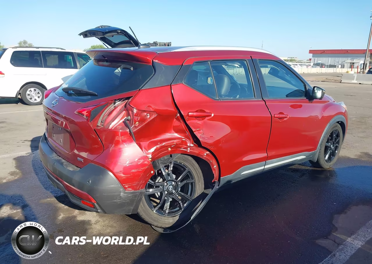2020 Nissan Kicks Sr Xtronic Cvt VIN:3N1CP5DV8LL562279 - 4