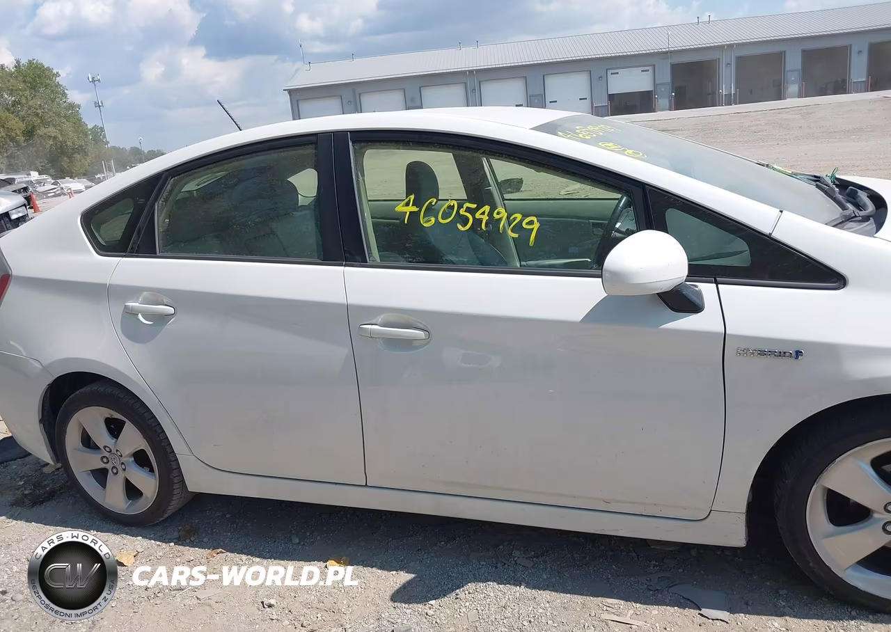 2013 Toyota Prius Five VIN:JTDKN3DU7D5576234 - 13