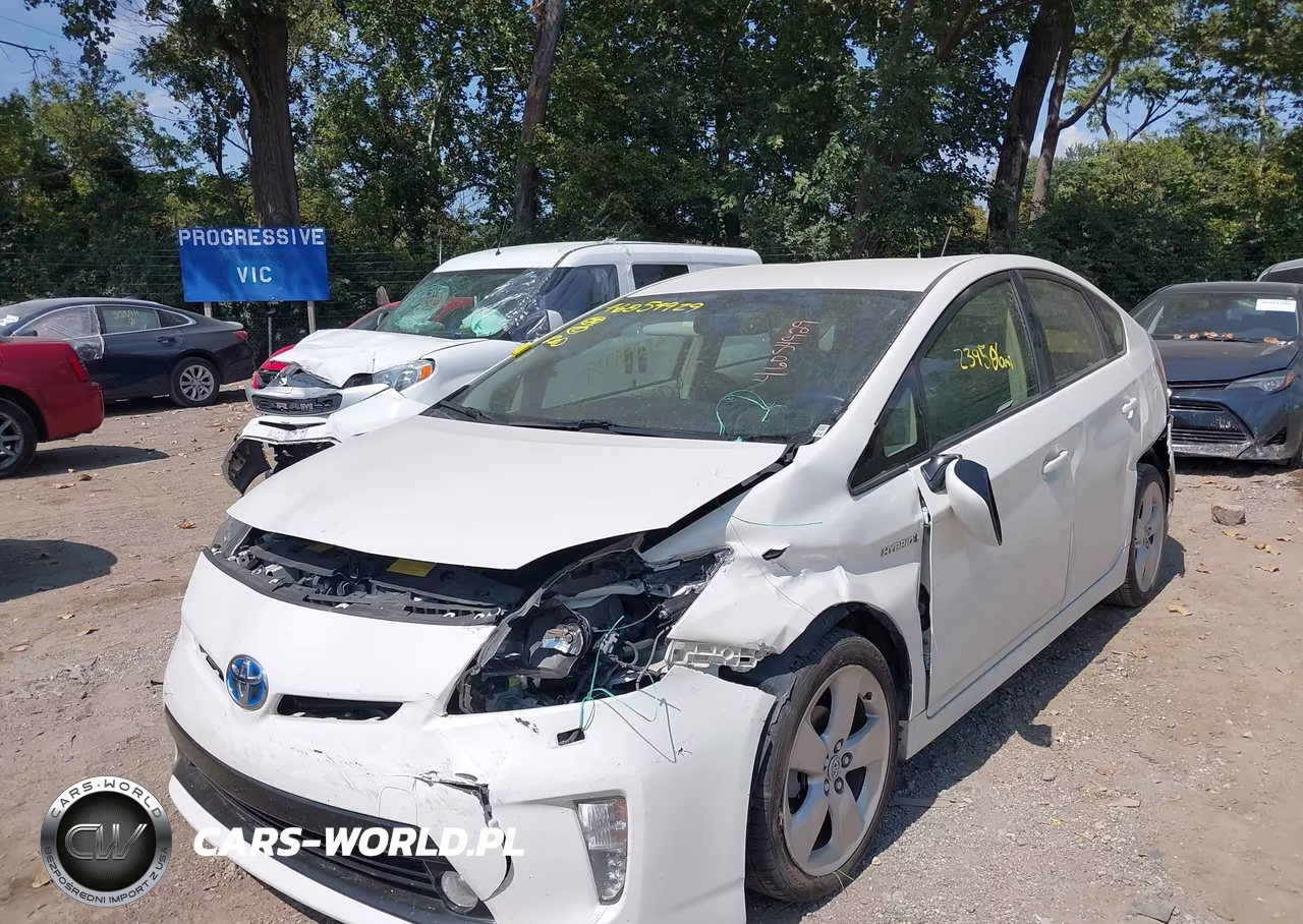 2013 Toyota Prius Five VIN:JTDKN3DU7D5576234 - 6
