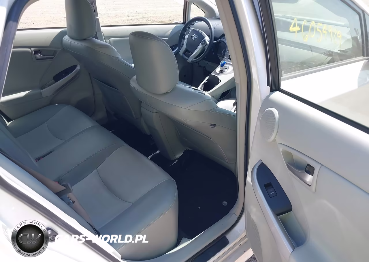2013 Toyota Prius Five VIN:JTDKN3DU7D5576234 - 8
