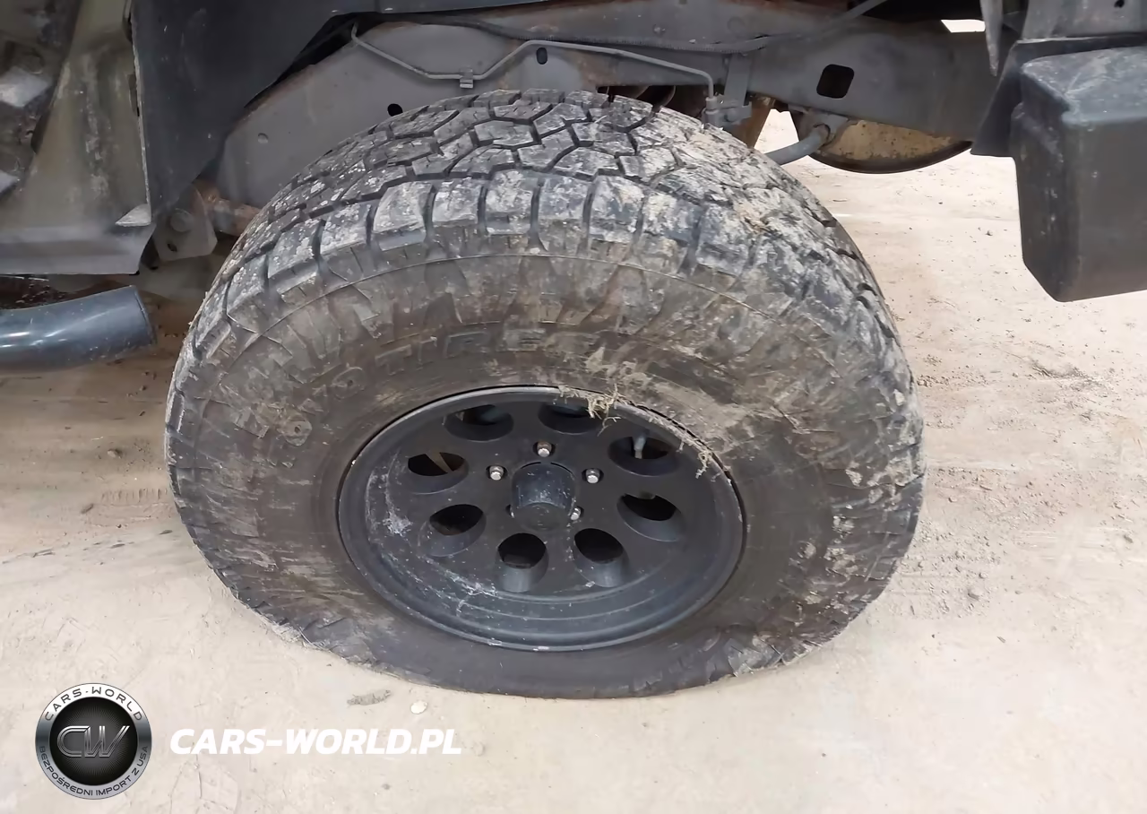 2015 Jeep Wrangler Unlimited Sport VIN:1C4BJWDG2FL726899 - 19