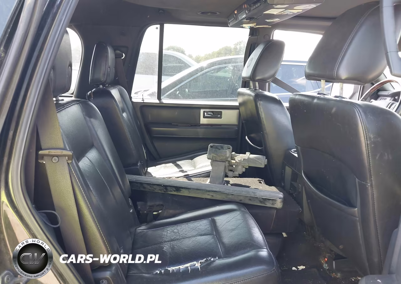 2010 Ford Expedition Limited VIN:1FMJU2A58AEB66006 - 8