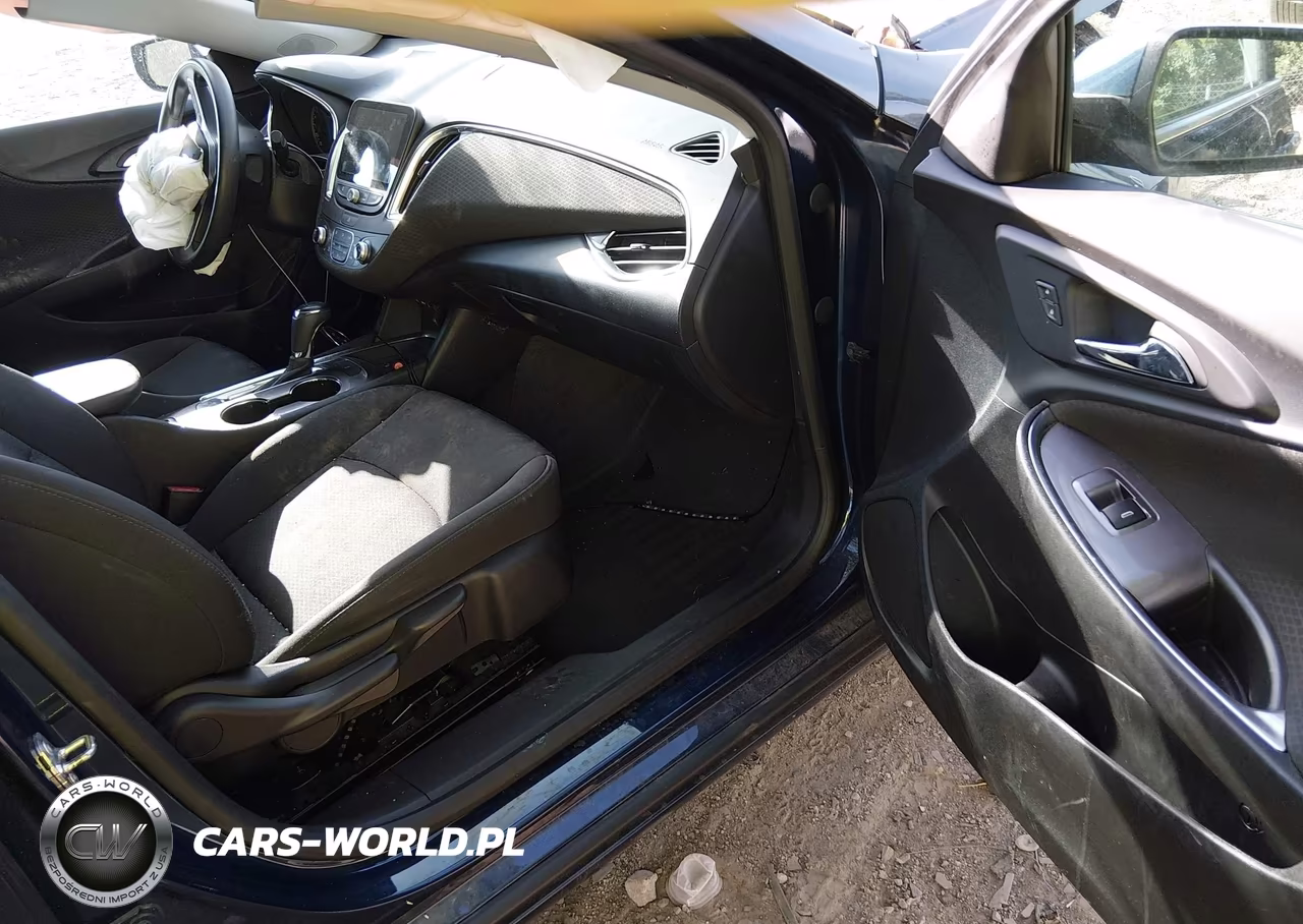 2019 Chevrolet Malibu Lt VIN:1G1ZD5ST1KF225911 - 5