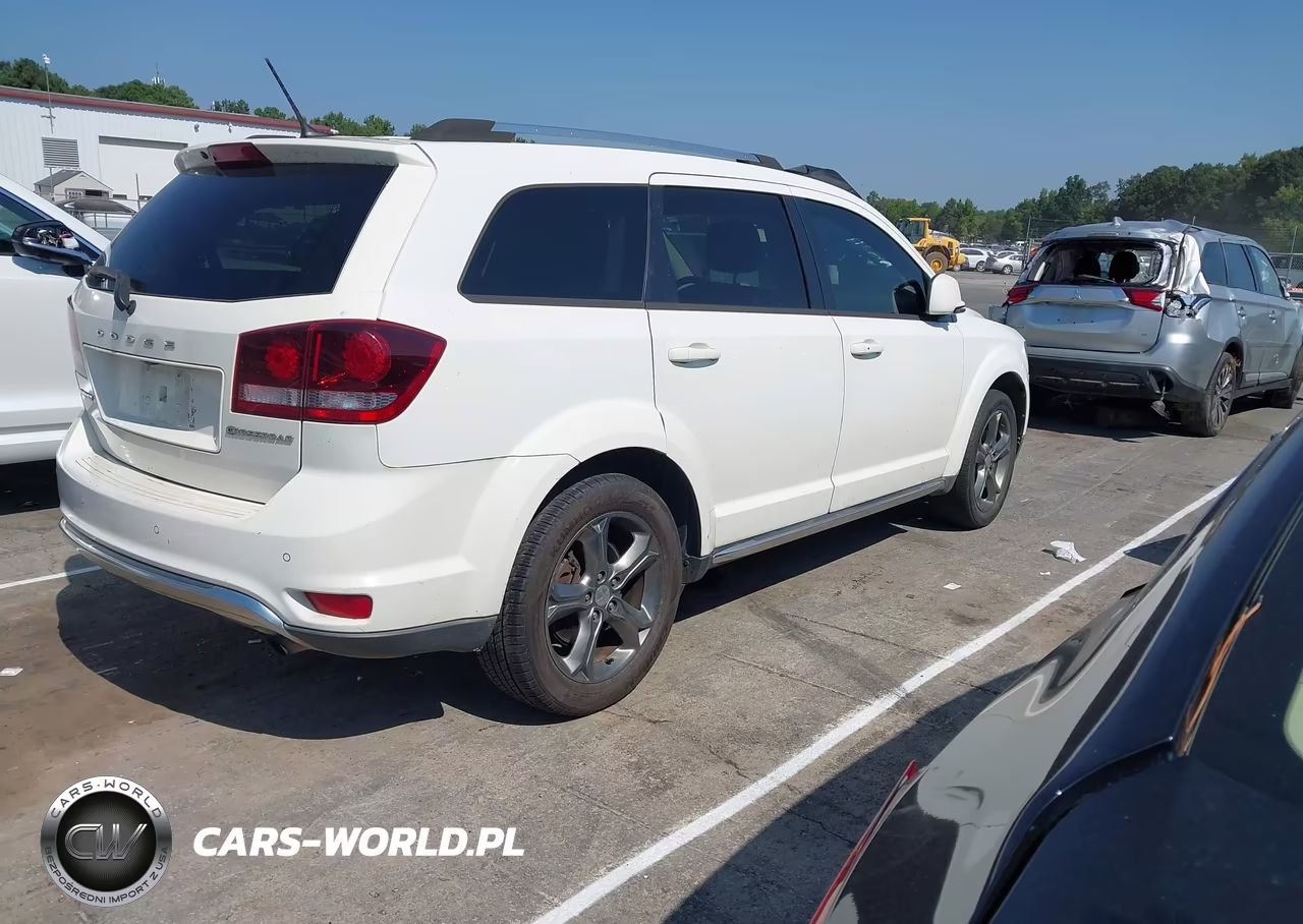 2015 Dodge Journey Crossroad VIN:3C4PDCGB0FT692039 - 4