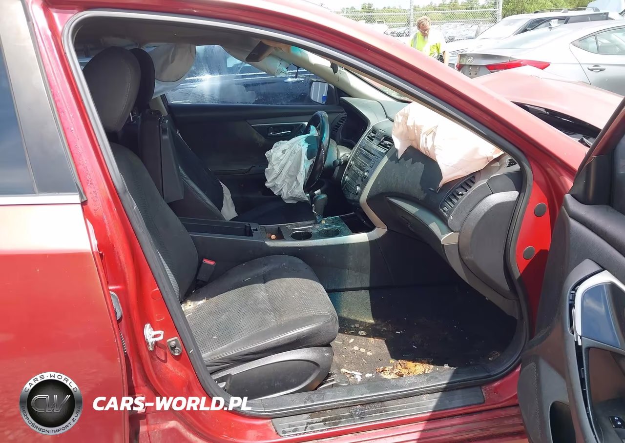 2014 Nissan Altima 2.5 S VIN:1N4AL3AP0EN222322 - 5