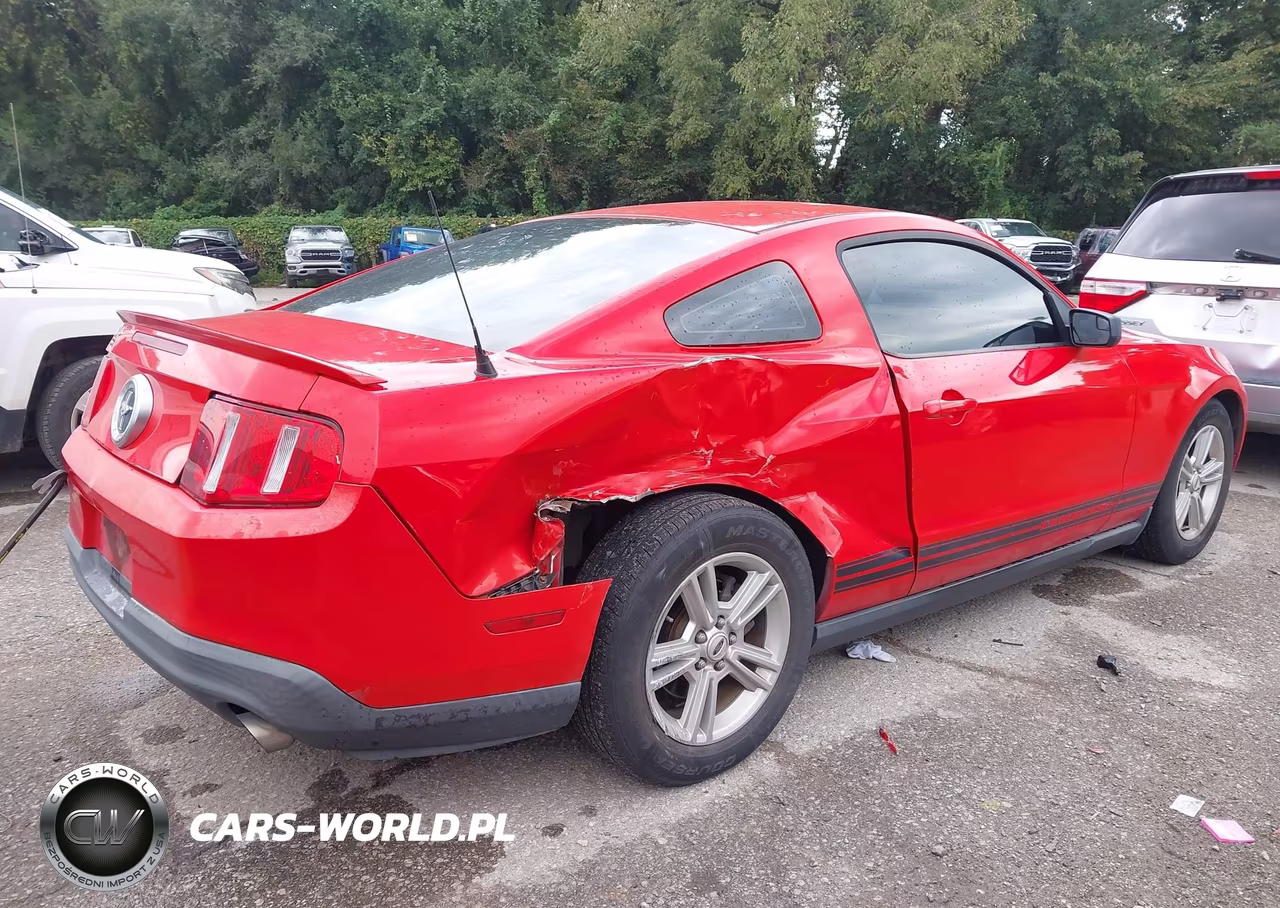 2012 Ford Mustang V6 VIN:1ZVBP8AM8C5208586 - 4