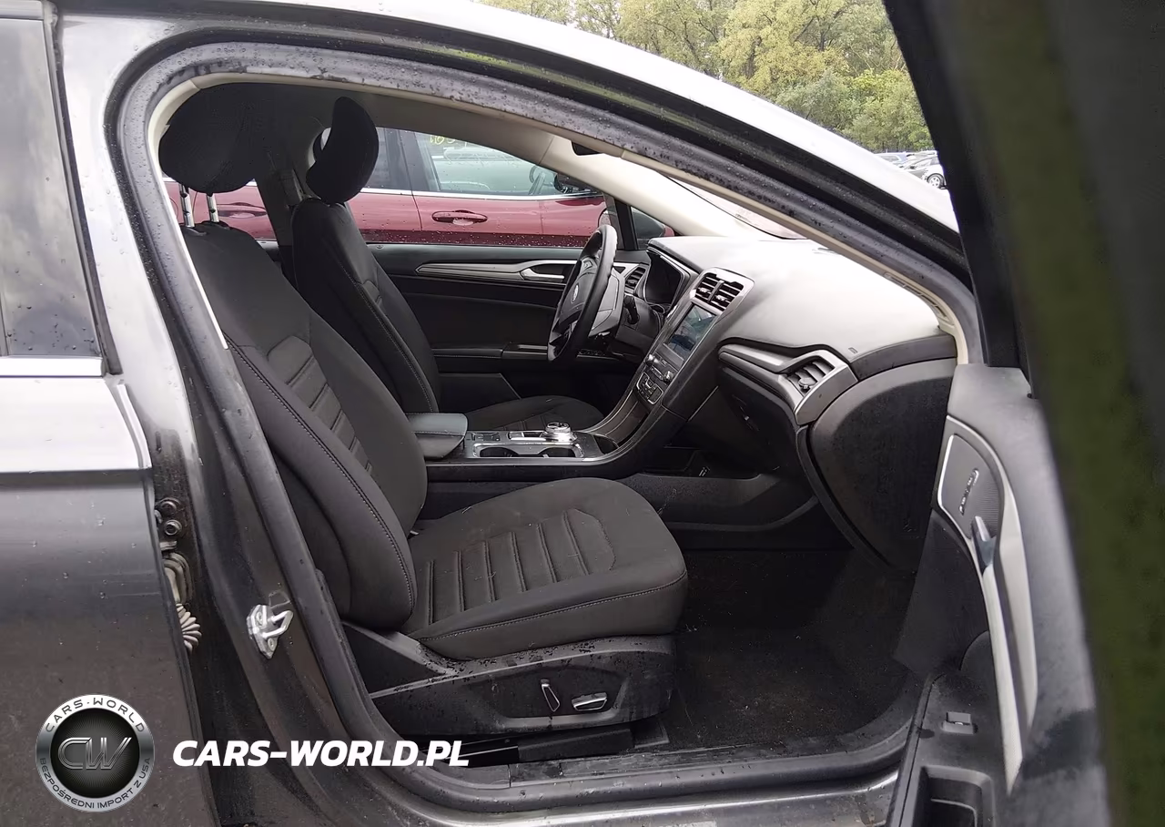 2019 Ford Fusion Se VIN:3FA6P0HD6KR283655 - 5