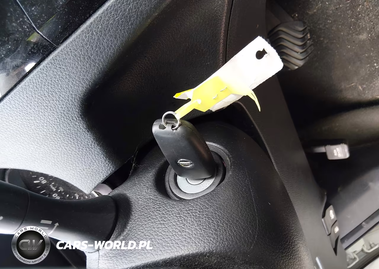 2017 Nissan Rogue S VIN:KNMAT2MT4HP543902 - 11