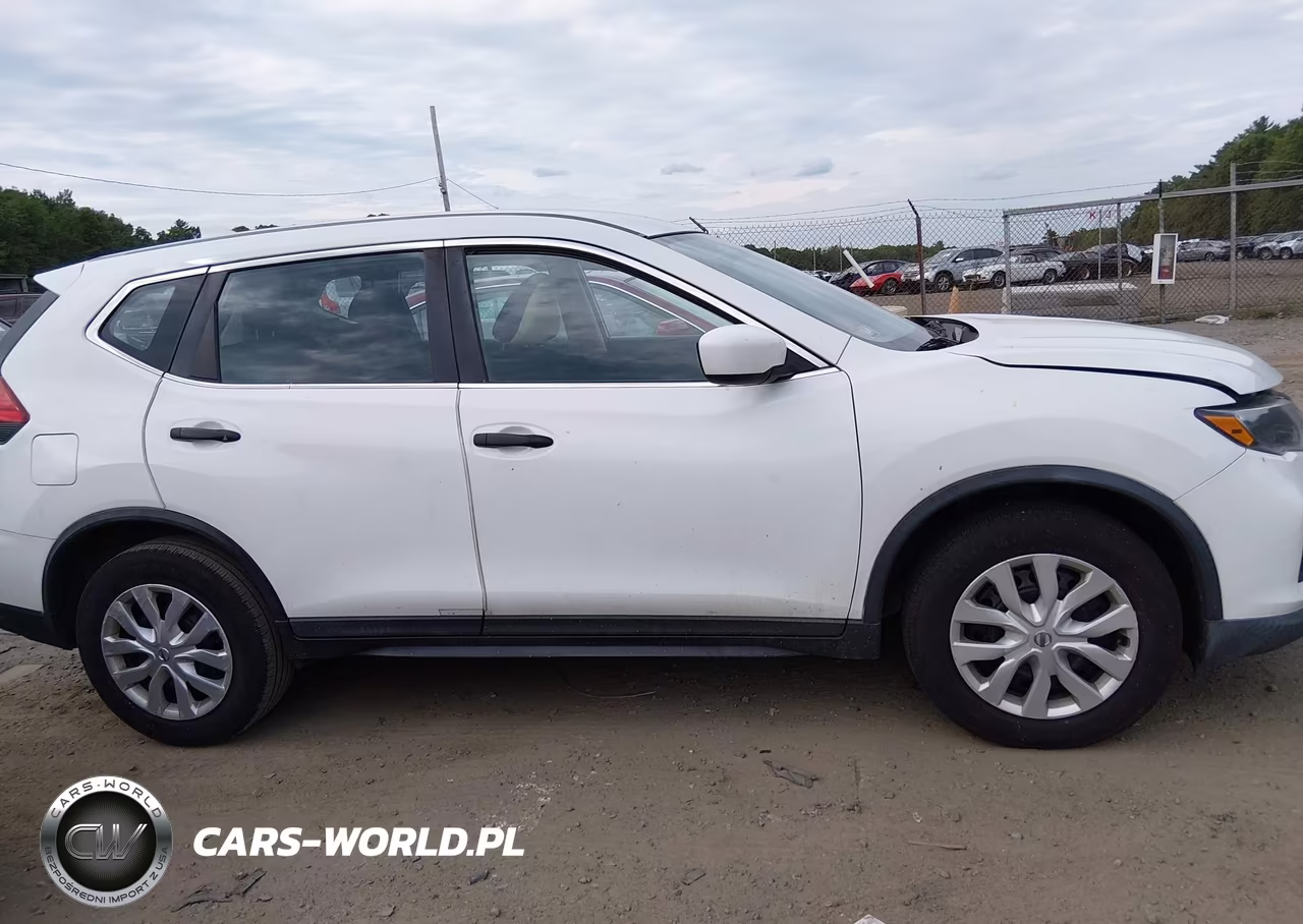 2017 Nissan Rogue S VIN:KNMAT2MT4HP543902 - 13