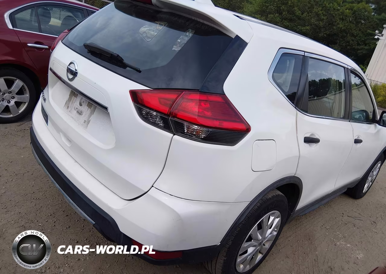 2017 Nissan Rogue S VIN:KNMAT2MT4HP543902 - 4