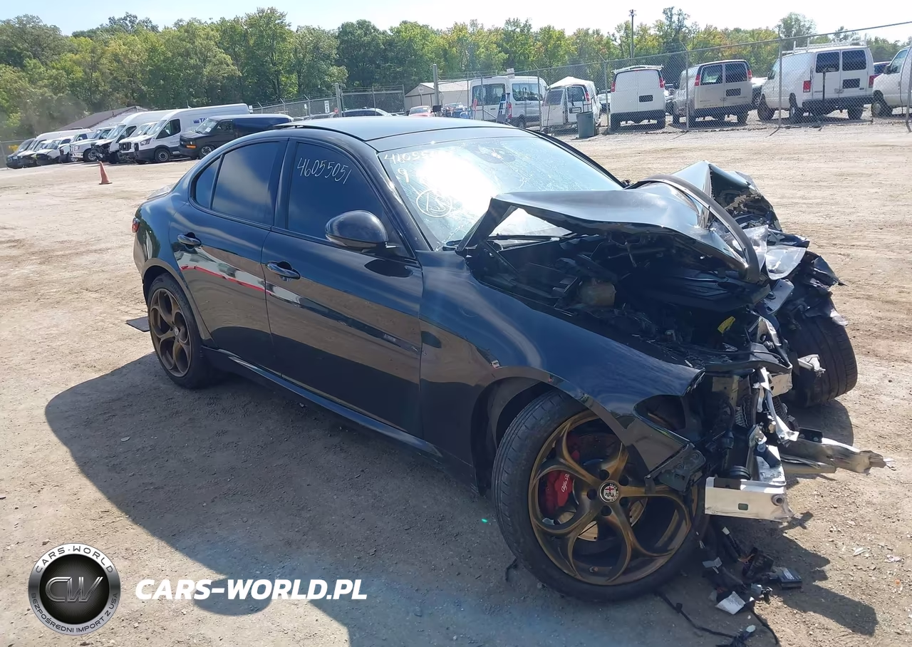 2017 Alfa Romeo Giulia Ti Rwd VIN:ZARFAECN0H7561898 - 1