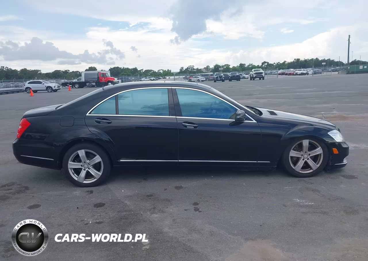 2010 Mercedes-Benz S 550 4Matic VIN:WDDNG8GB8AA315105 - 13