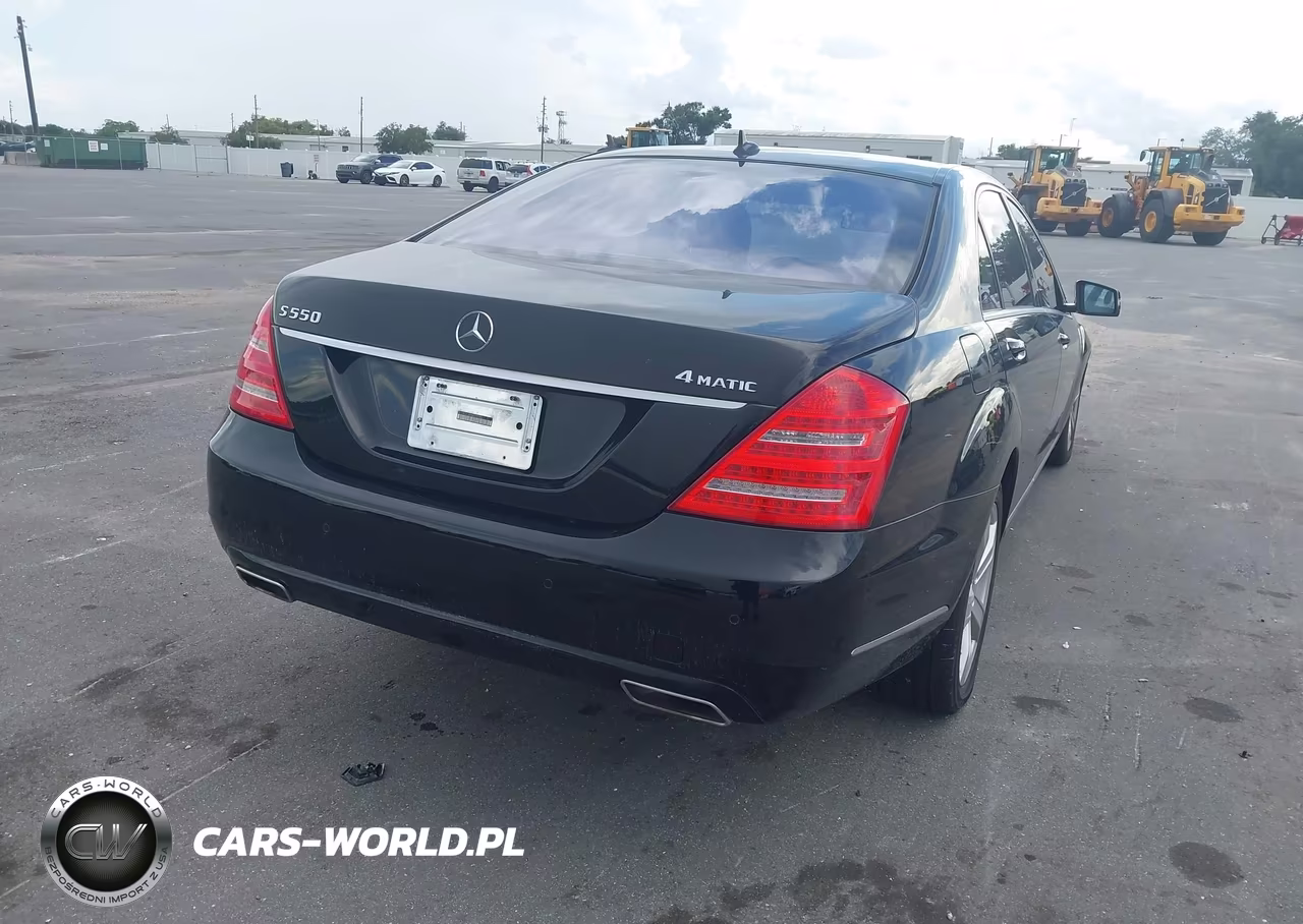 2010 Mercedes-Benz S 550 4Matic VIN:WDDNG8GB8AA315105 - 4