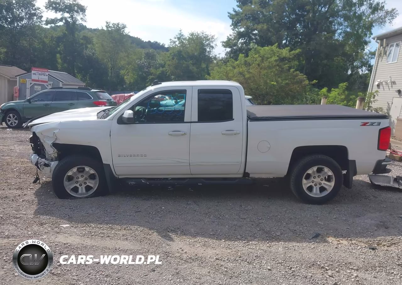 2018 Chevrolet Silverado 1500 2Lt VIN:1GCVKREC2JZ343235 - 14