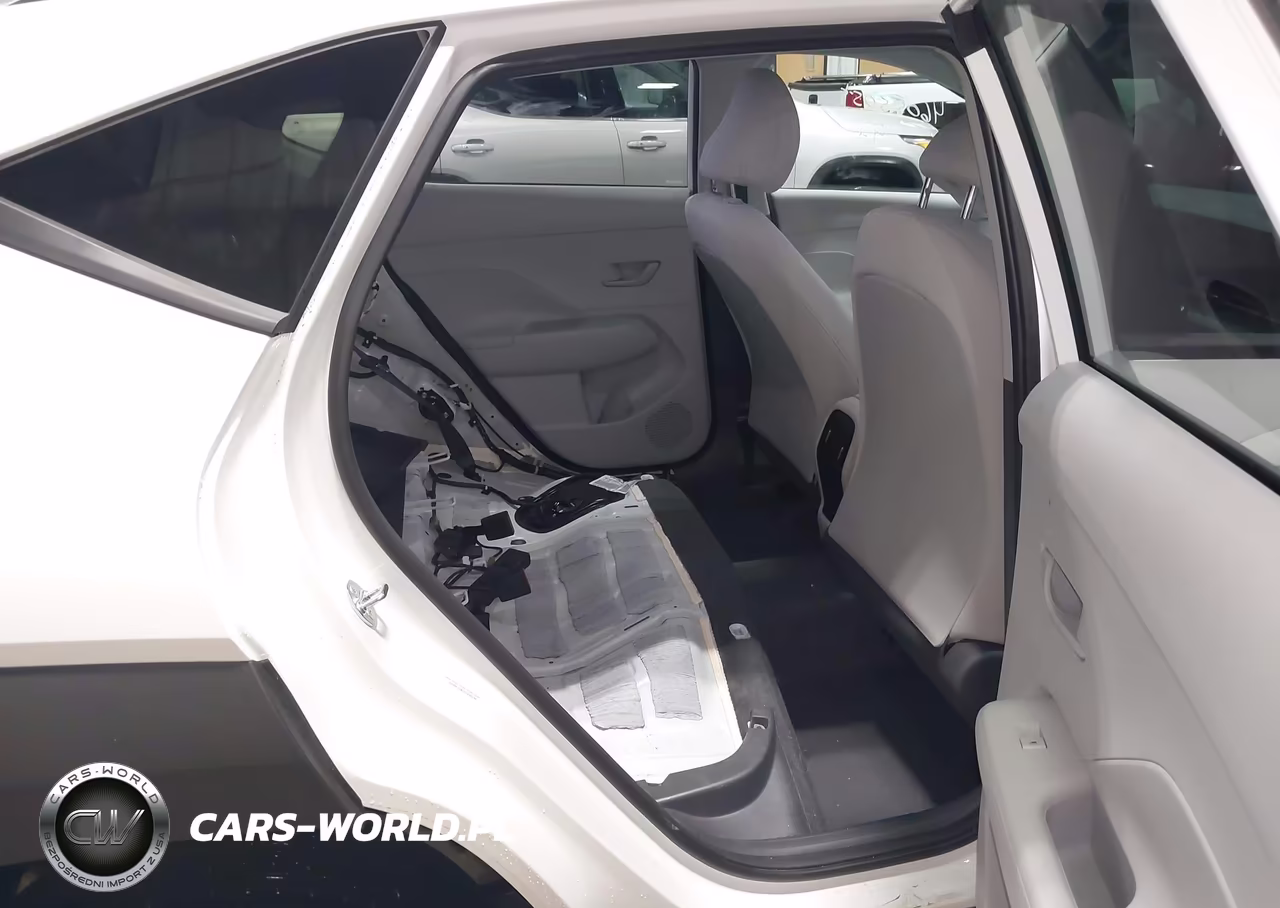 2026 Hyundai Kona Sel Sport VIN:KM8HFCABXTU425138 - 8