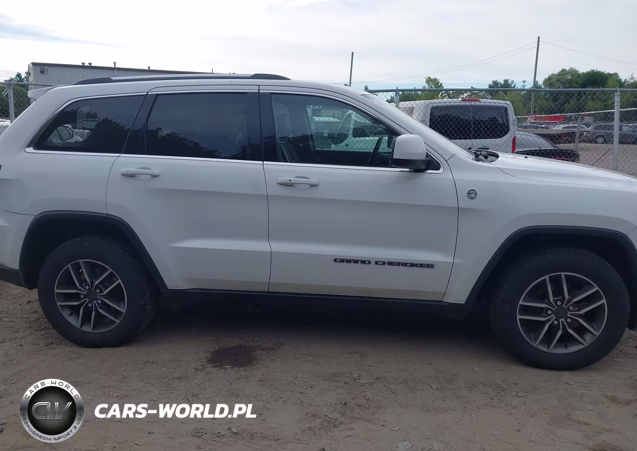 2020 Jeep Grand Cherokee North Edition 4X4 VIN:1C4RJFAG1LC254435 - 13
