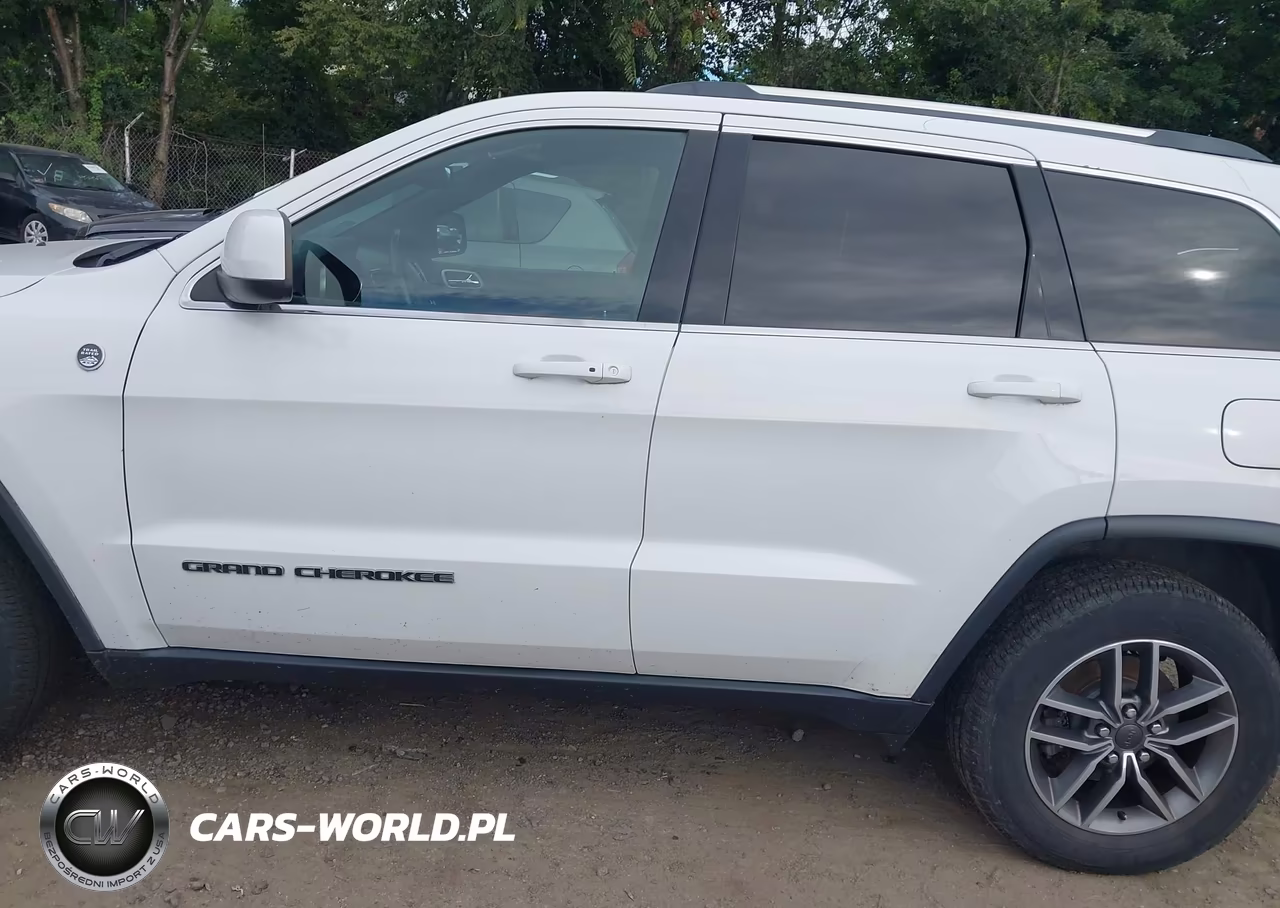 2020 Jeep Grand Cherokee North Edition 4X4 VIN:1C4RJFAG1LC254435 - 14