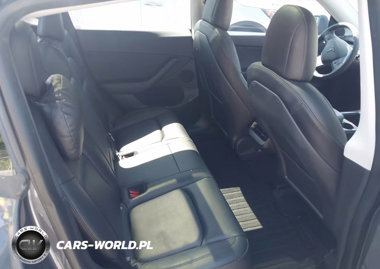 2022 Tesla Model Y Performance Dual Motor All-Wheel Drive VIN:7SAYGDEF4NF308450 - 8
