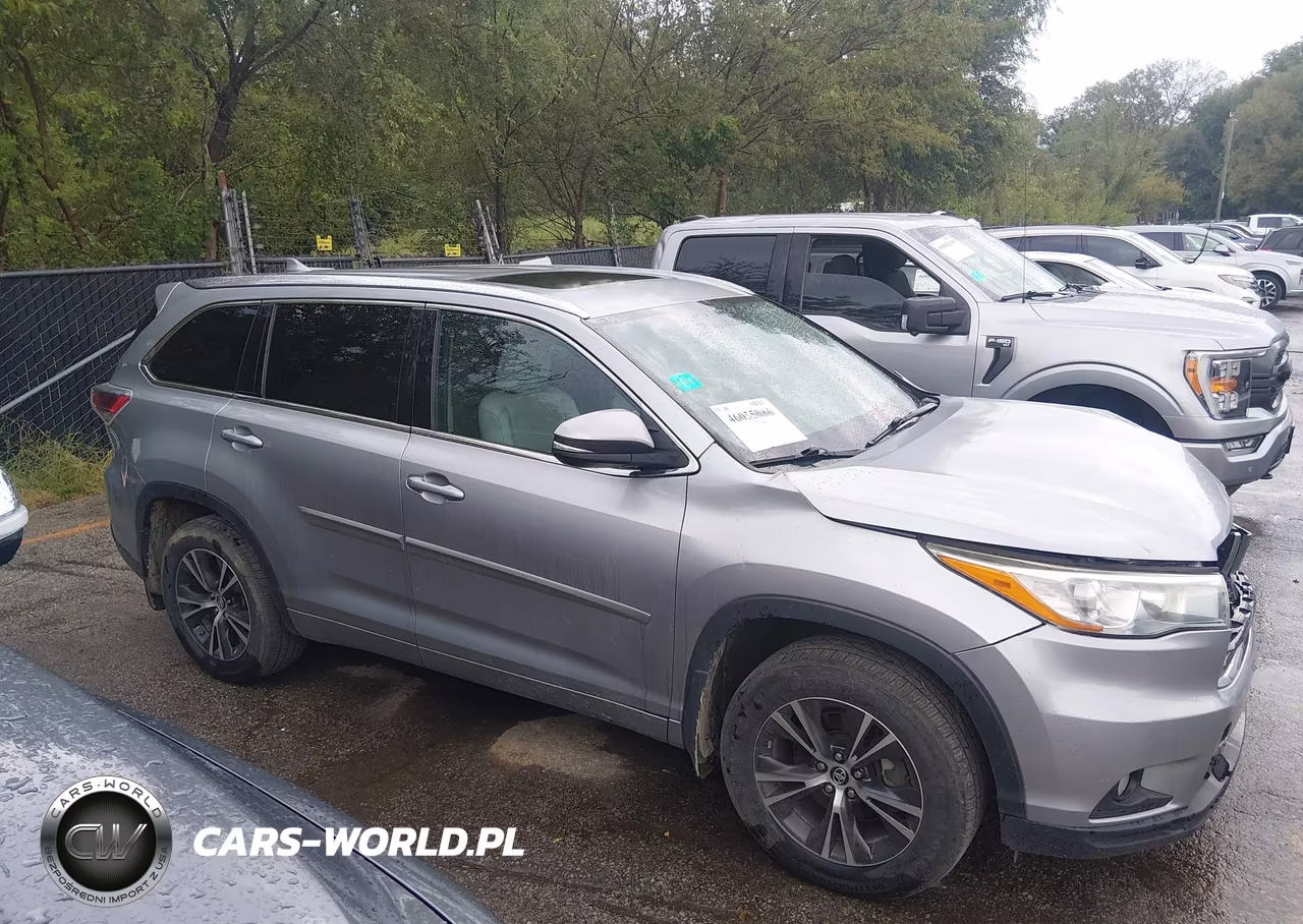 2016 Toyota Highlander Xle V6 VIN:5TDJKRFH0GS322256 - 13