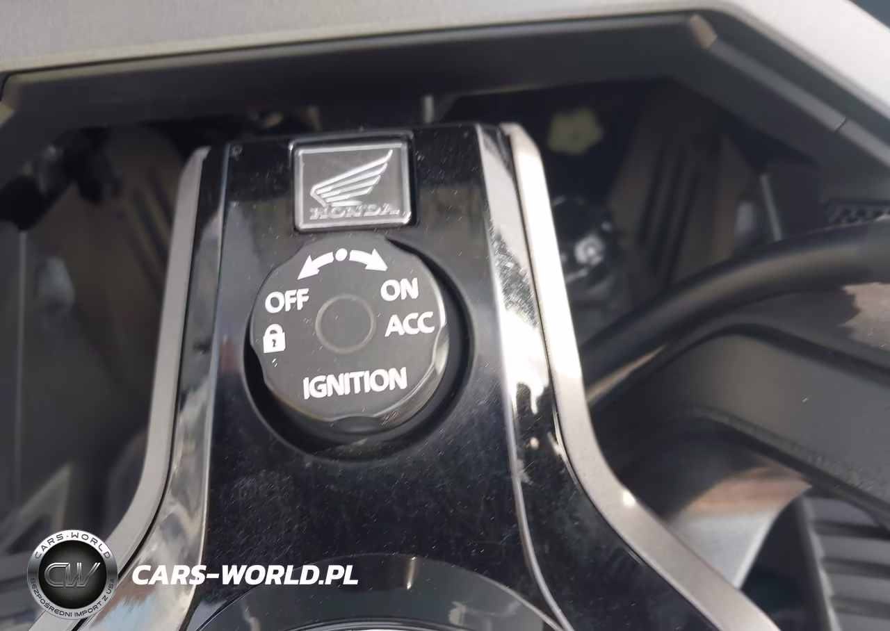 2018 Honda Gl1800 B VIN:JH2SC791XJK000931 - 11