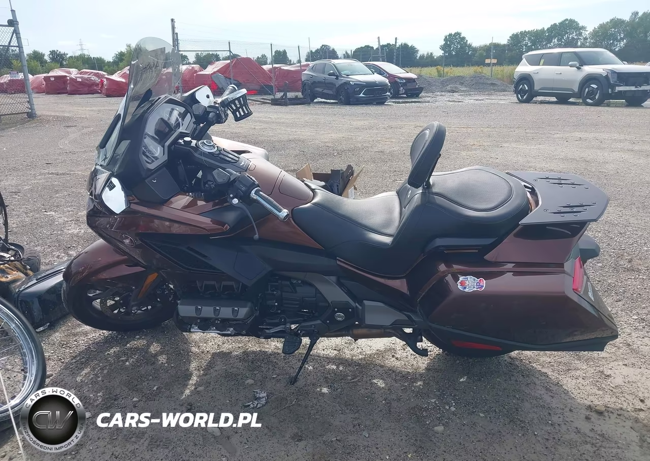 2018 Honda Gl1800 B VIN:JH2SC791XJK000931 - 14