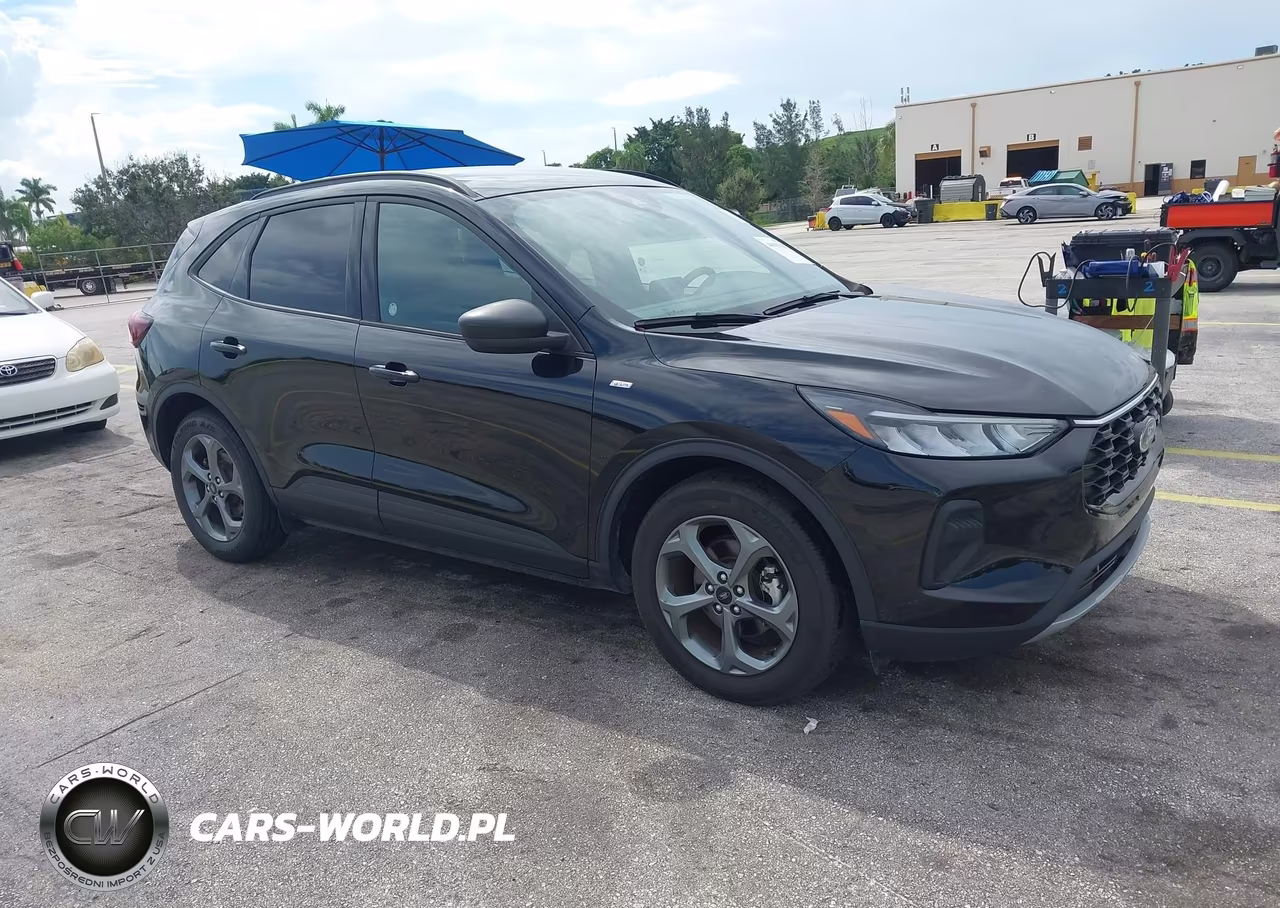 2025 Ford Escape St-Line – zdjęcie 1 z 18