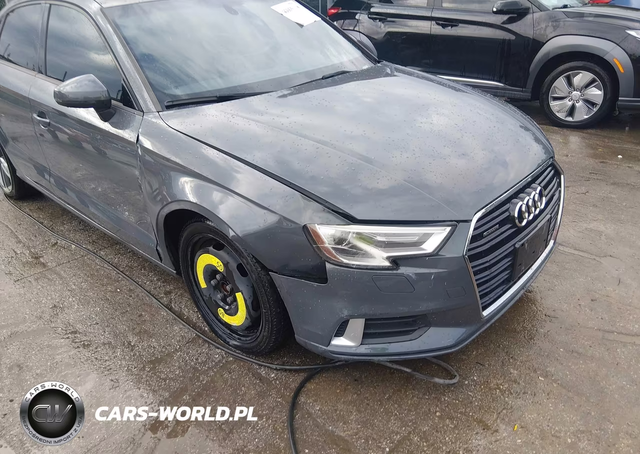 2017 Audi A3 2.0T Premium VIN:WAUB8GFFXH1053782 - 6