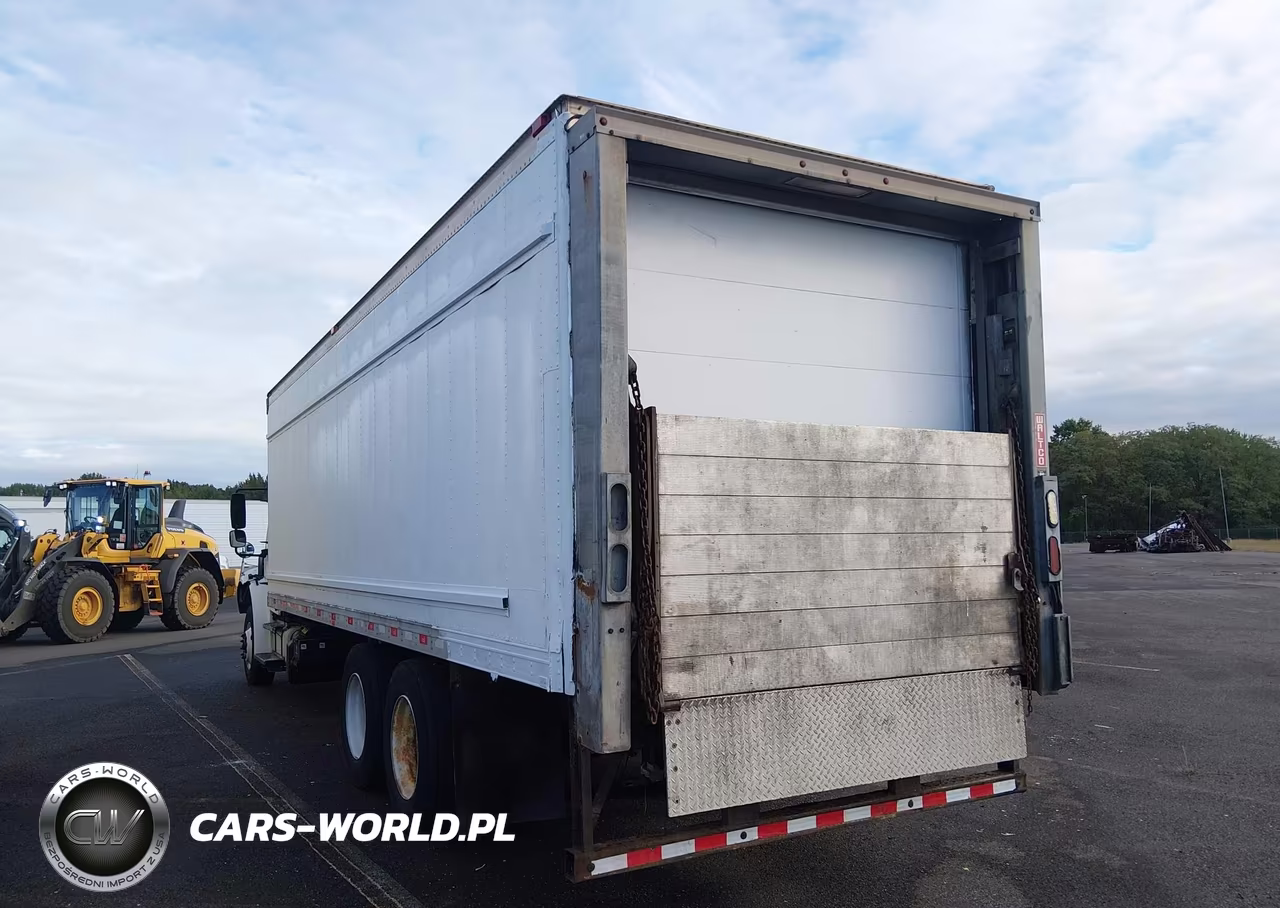 2016 Freightliner M2 106 Medium Duty VIN:1FVHCYCYXGHHE5816 - 3