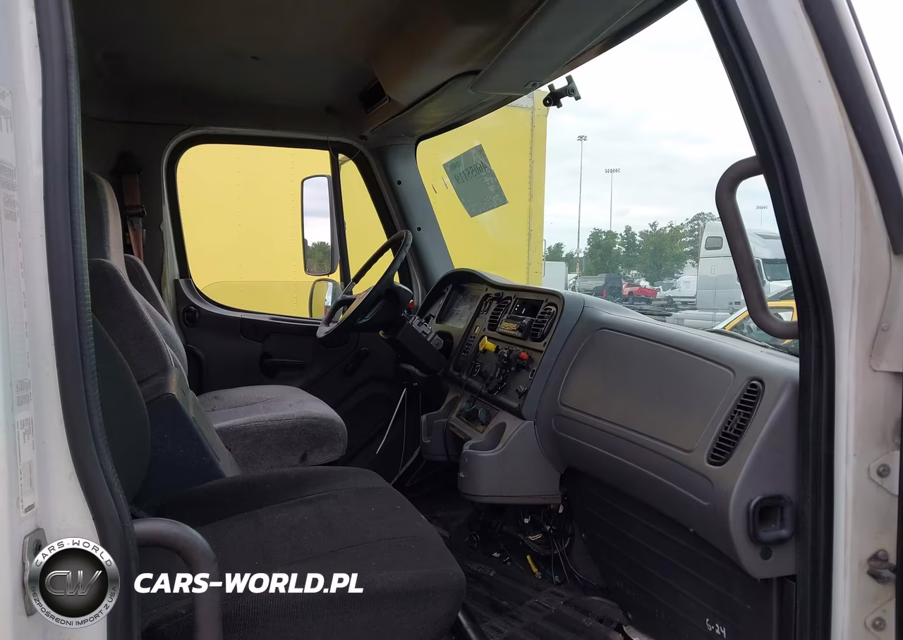 2016 Freightliner M2 106 Medium Duty VIN:1FVHCYCYXGHHE5816 - 7