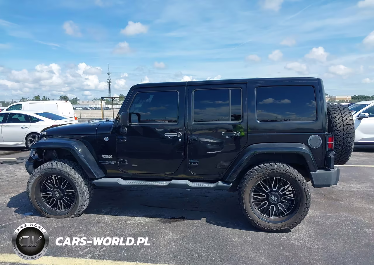 2014 Jeep Wrangler Unlimited Sahara VIN:1C4BJWEGXEL196257 - 14