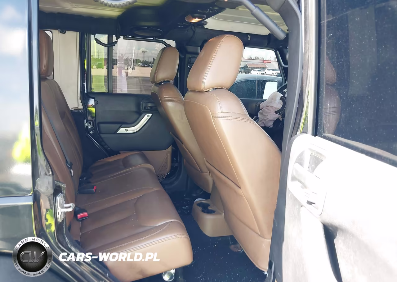 2014 Jeep Wrangler Unlimited Sahara VIN:1C4BJWEGXEL196257 - 8
