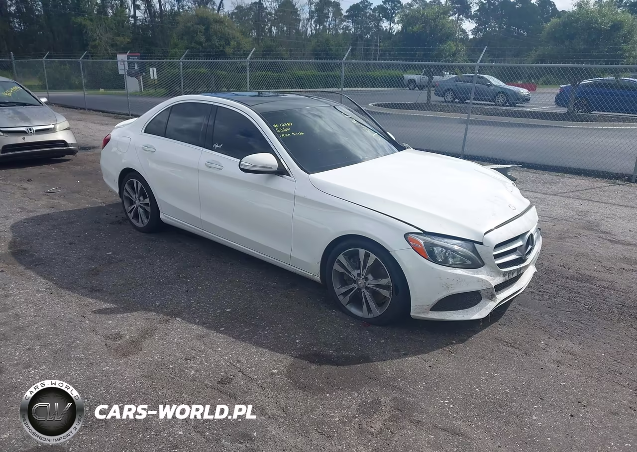 2015 Mercedes-Benz C 300 VIN:55SWF4JB3FU080693 - 1