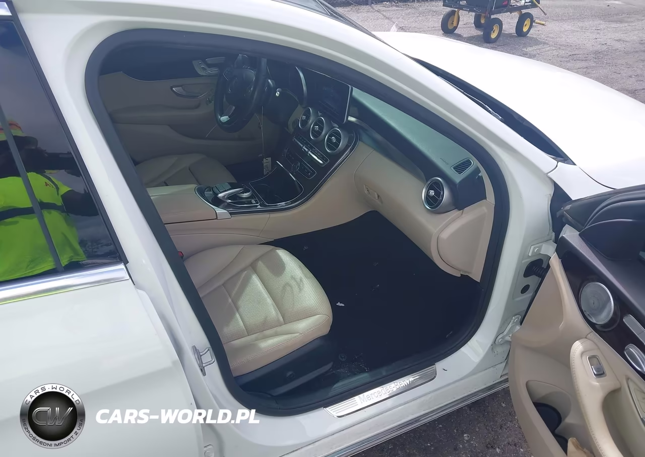 2015 Mercedes-Benz C 300 VIN:55SWF4JB3FU080693 - 5