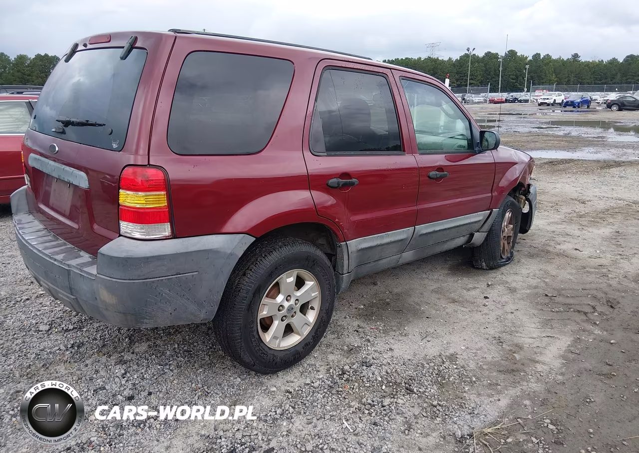 2005 Ford Escape Xlt VIN:1FMYU03Z05KC06525 - 4