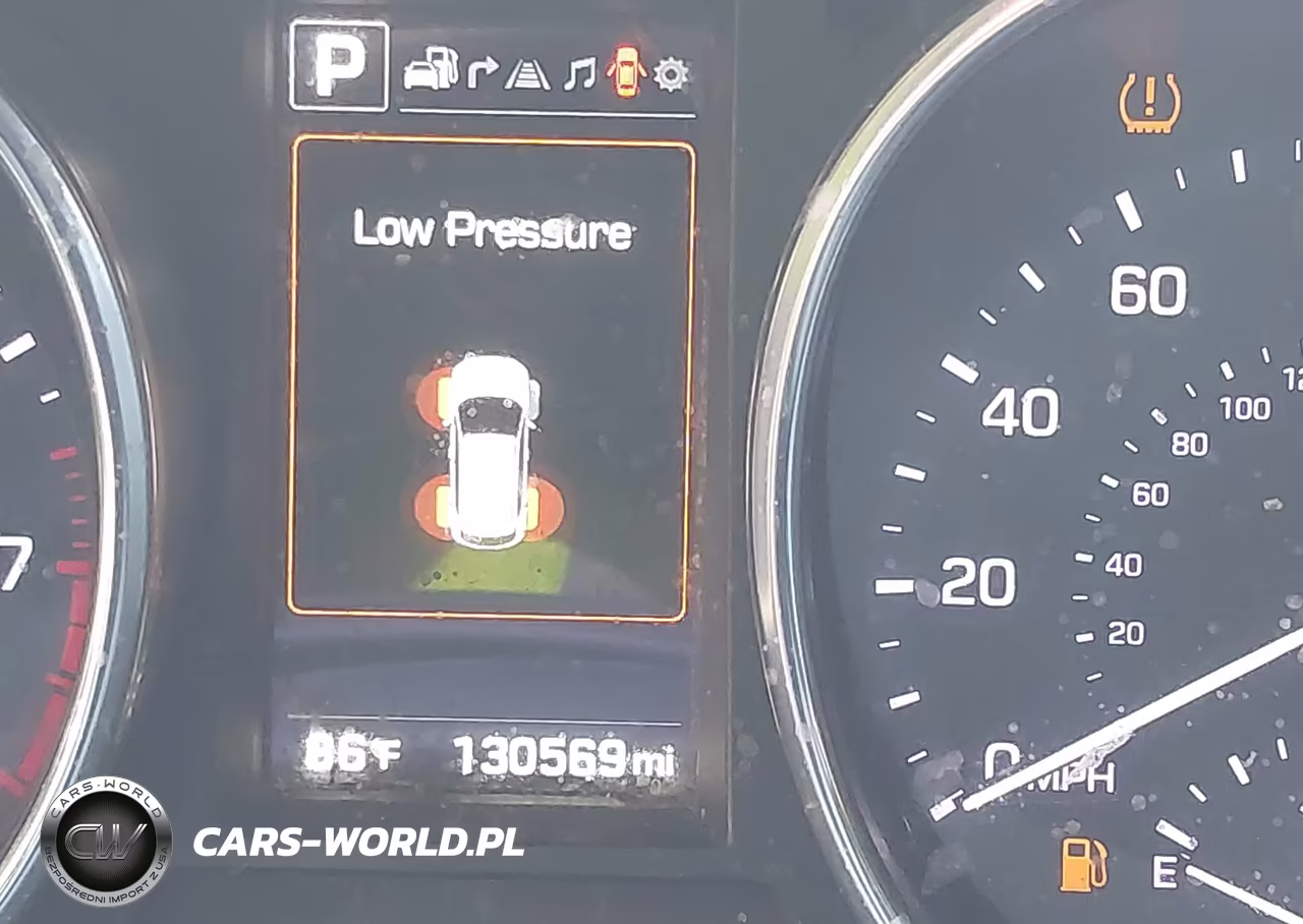 2017 Hyundai Santa Fe Limited Ultimate VIN:KM8SRDHF5HU237470 - 15
