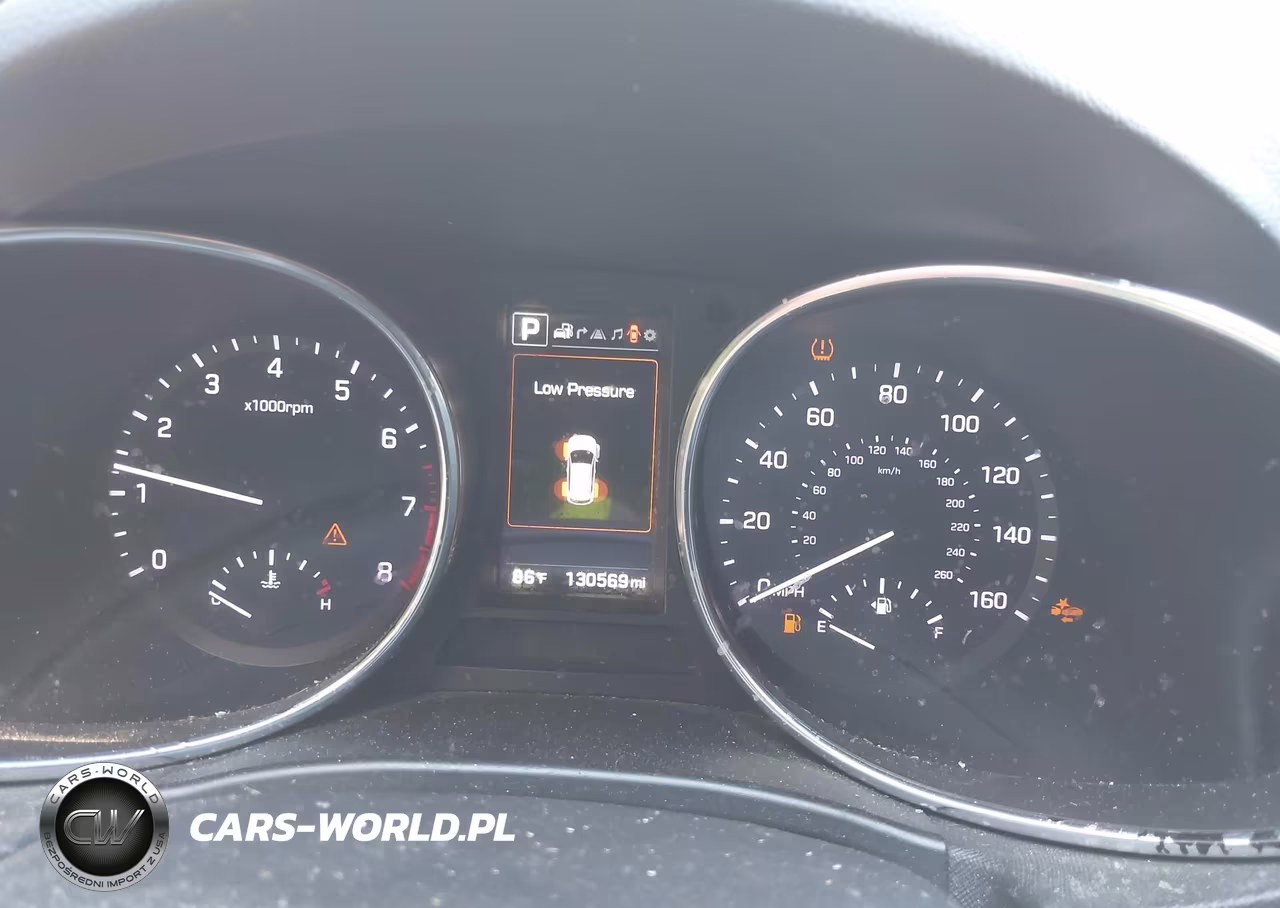 2017 Hyundai Santa Fe Limited Ultimate VIN:KM8SRDHF5HU237470 - 7