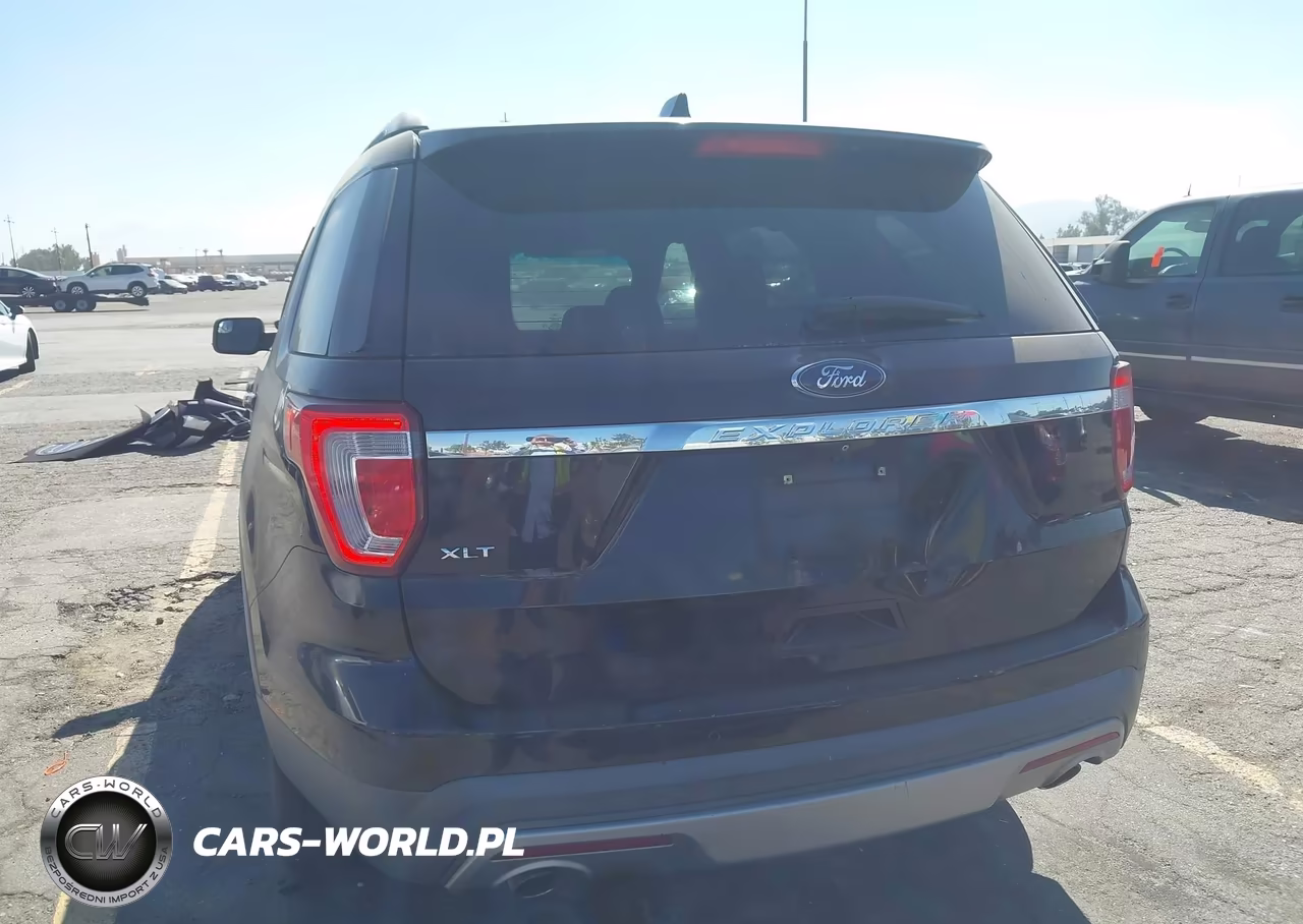2017 Ford Explorer Xlt VIN:1FM5K7D81HGB21921 - 16