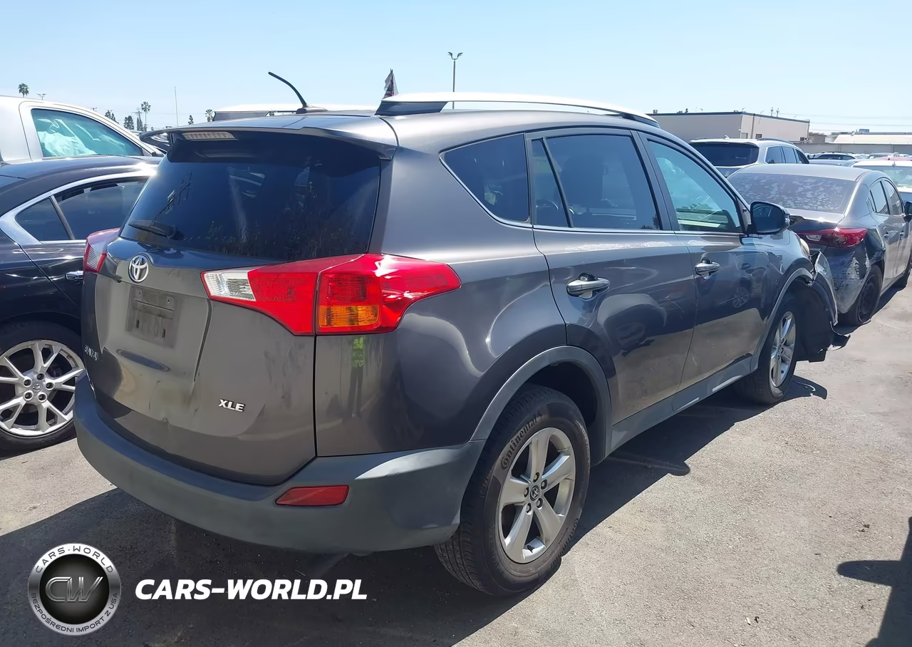 2015 Toyota Rav4 Xle VIN:2T3WFREV5FW171428 - 4