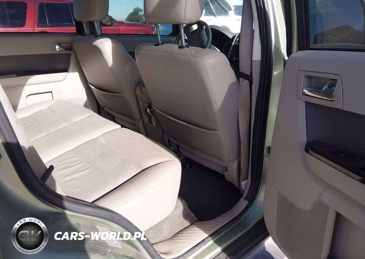 2010 Ford Escape Hybrid Limited VIN:1FMCU5K30AKC67131 - 8