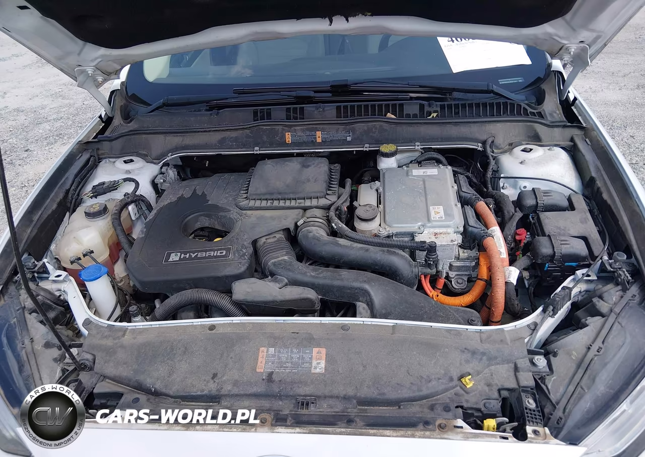 2018 Ford Fusion Hybrid S VIN:3FA6P0UU0JR261641 - 10