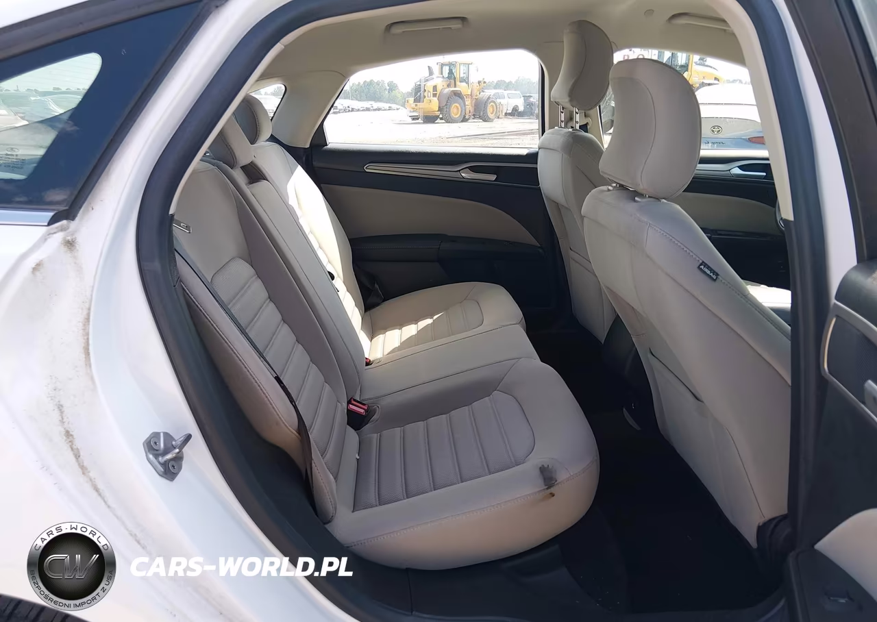 2018 Ford Fusion Hybrid S VIN:3FA6P0UU0JR261641 - 8