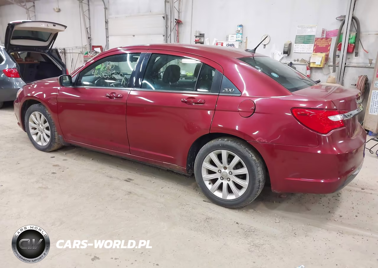 2013 Chrysler 200 Touring VIN:1C3CCBBB7DN729463 - 3