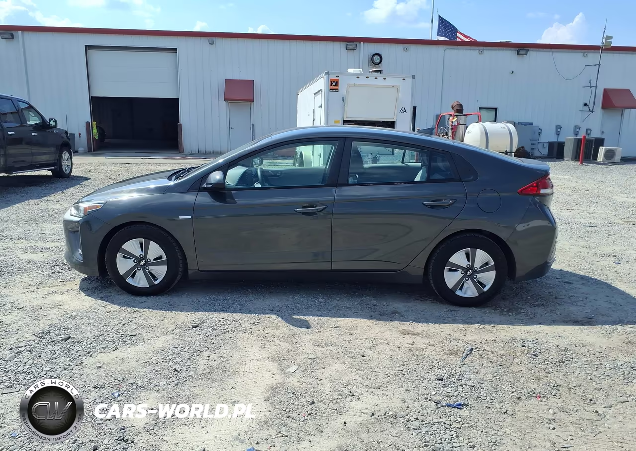 2020 Hyundai Ioniq Hybrid Blue VIN:KMHC65LC6LU218726 - 14