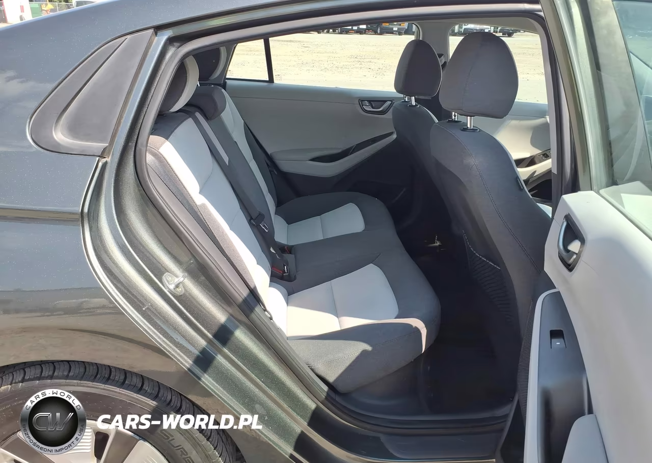 2020 Hyundai Ioniq Hybrid Blue VIN:KMHC65LC6LU218726 - 8