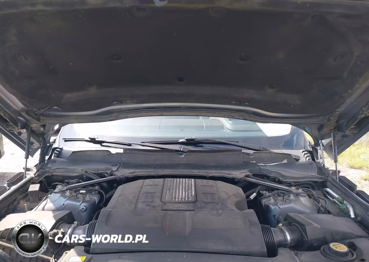2019 Land Rover Range Rover 3.0L V6 Supercharged Hse VIN:SALGS2SV6KA550063 - 10