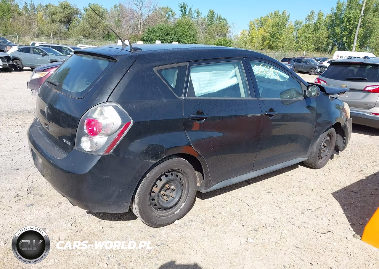 2009 Pontiac Vibe VIN:5Y2SP670X9Z407345 - 4