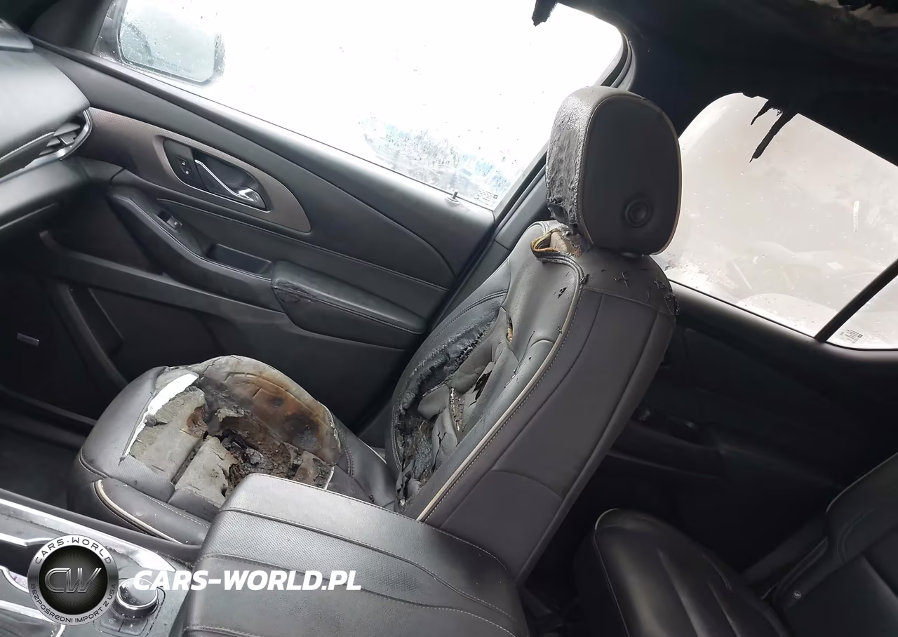 2023 Chevrolet Traverse Awd Premier VIN:1GNEVKKW9PJ163682 - 6