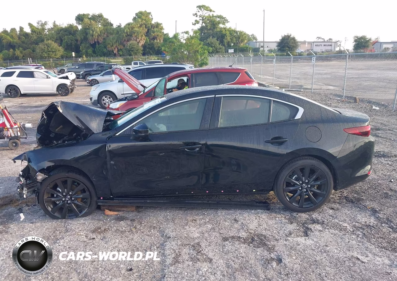 2026 Mazda Mazda3 2.5 S Select Sport VIN:JM1BPABL0T1882397 - 14